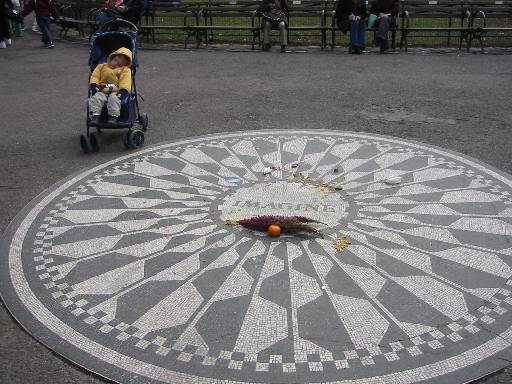 Kerian 85 L c'est le monument John Lennon, mais moi je dors.